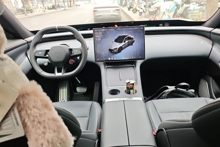 Used Xiaomi Auto YU7 2025 Ultra-Long Range Rear-Wheel Drive Version
