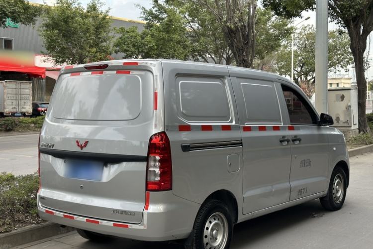 Used Wuling Hongguang V 2022 1.5L Jingqu Edition Enclosed-Window Vehicle with Electric Power Steering LAR Exterior 7