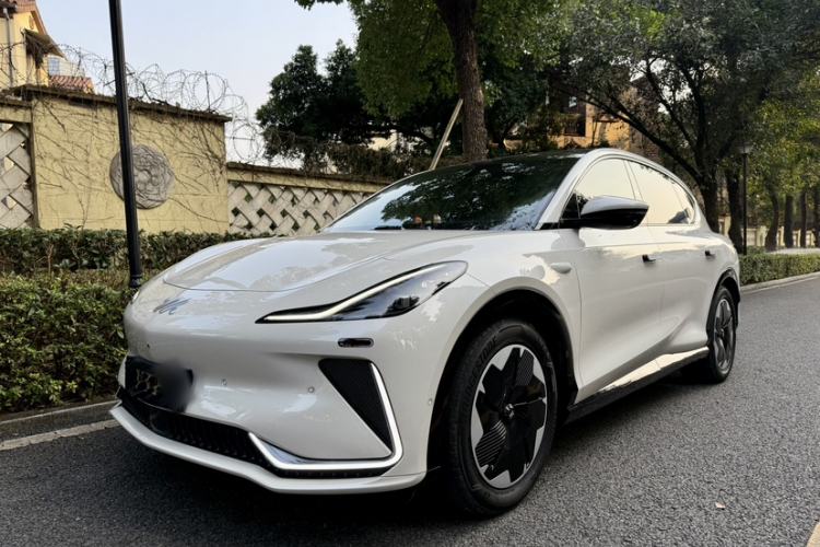 Used IM LS7 2023 90 kWh Elite Rear-Drive Version