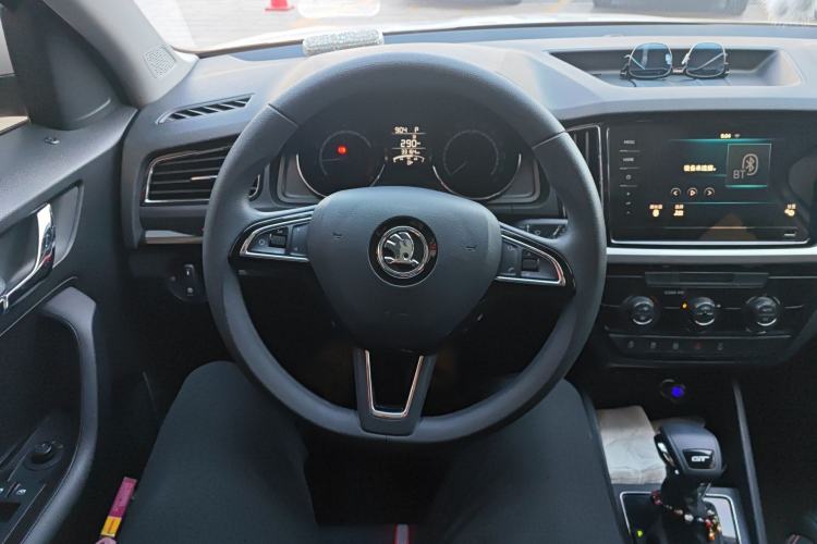 Used Skoda Kamiq 2020 Facelifted GT 1.5L Automatic Flagship Version China VI Standard Steering Wheel