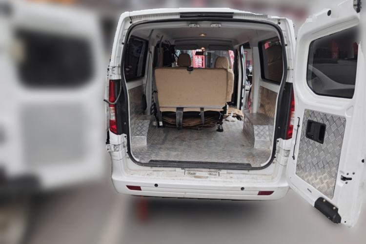 Used CHANGAN KAICHENG Ruixing EM80 2025 Passenger Version Comfort Edition 6-Seater 300 km Dual-Swing Doors Trunk