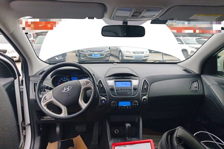 Used Hyundai ix35 2015 2.0L Automatic 2WD Smart Version China V Standard
