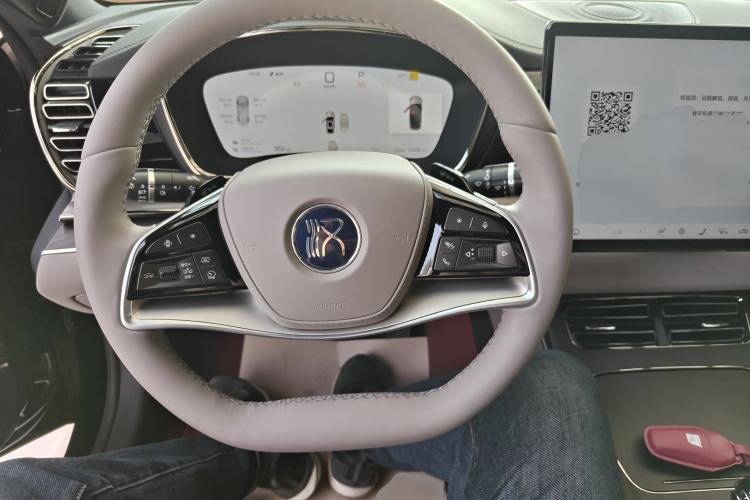 Used BYD Han 2025 DM-i Intelligent Driving Edition 125KM LiDAR Flagship Model