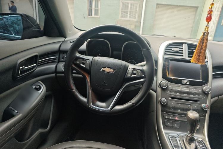 Used Chevrolet Malibu 2014 2.0L Automatic Luxury Edition Steering Wheel