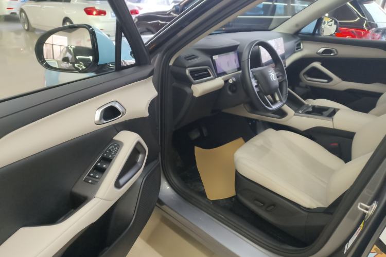Used BYD Yuan UP 2025 Intelligent Driving Version 401 km Leading Edition