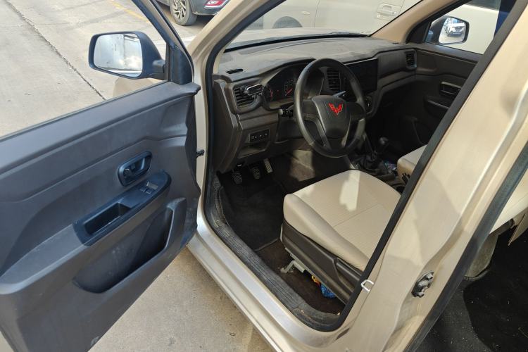 Used Wuling Hongguang V 2022 1.5L Jingqu Edition Electric-Assist LAR