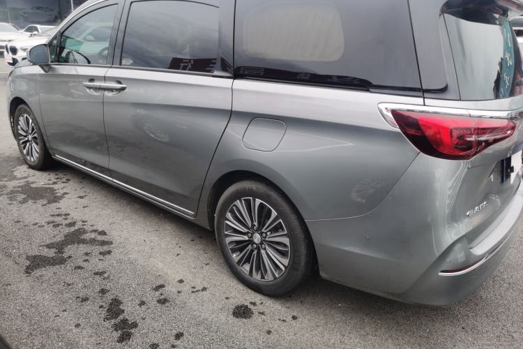 Used Buick GL8 2023 ES Lu Zun Smart Flagship Model