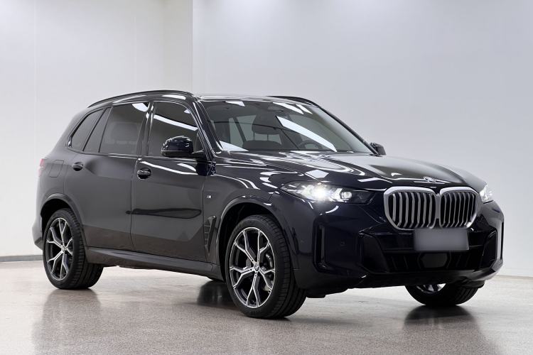 Used BMW X5 2023 xDrive 30Li Luxury M Sport Night Edition Package
