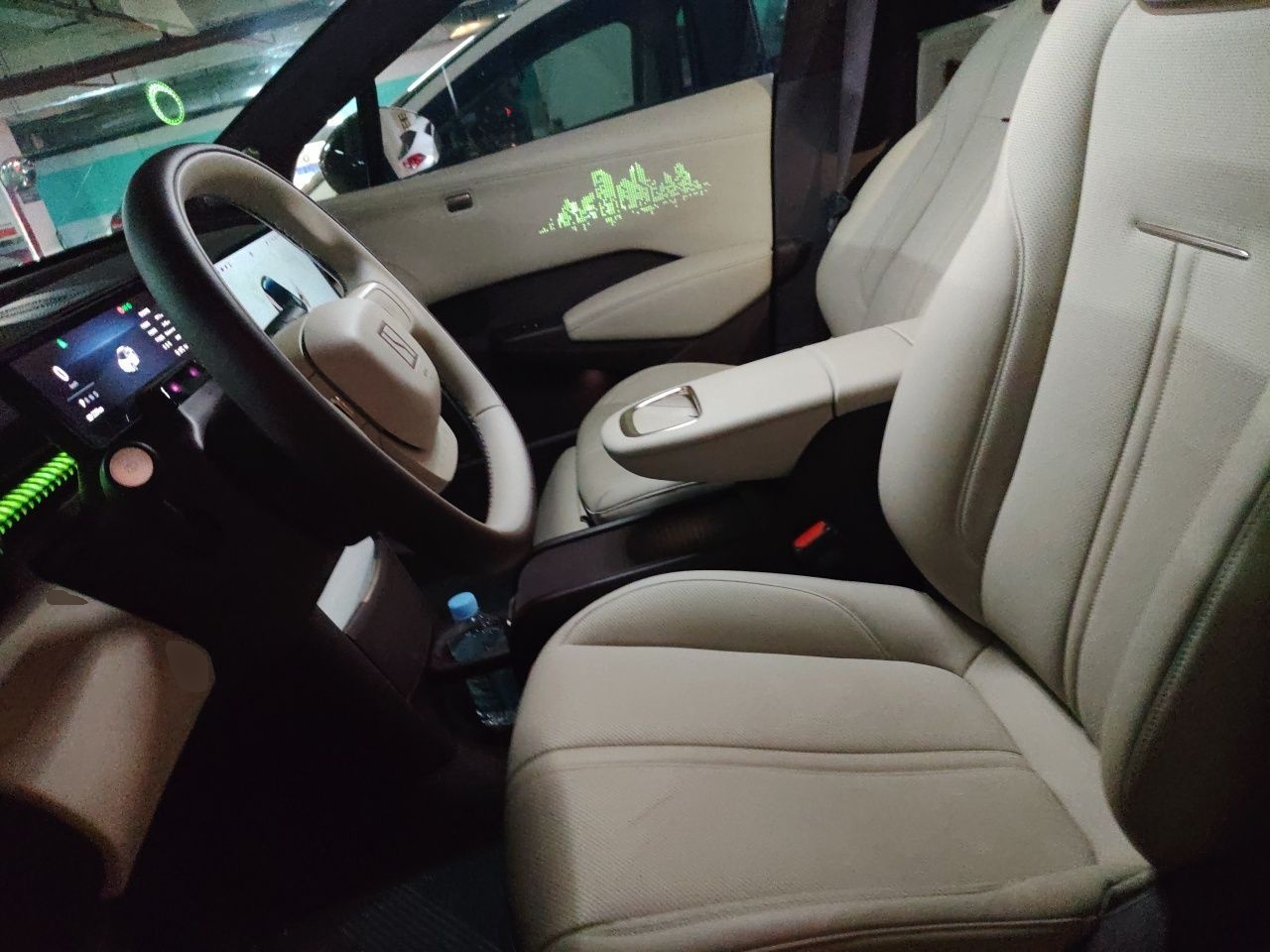 Zeekr X 2023 Rear-Drive YOU Edition 4 Seats — снимка 15