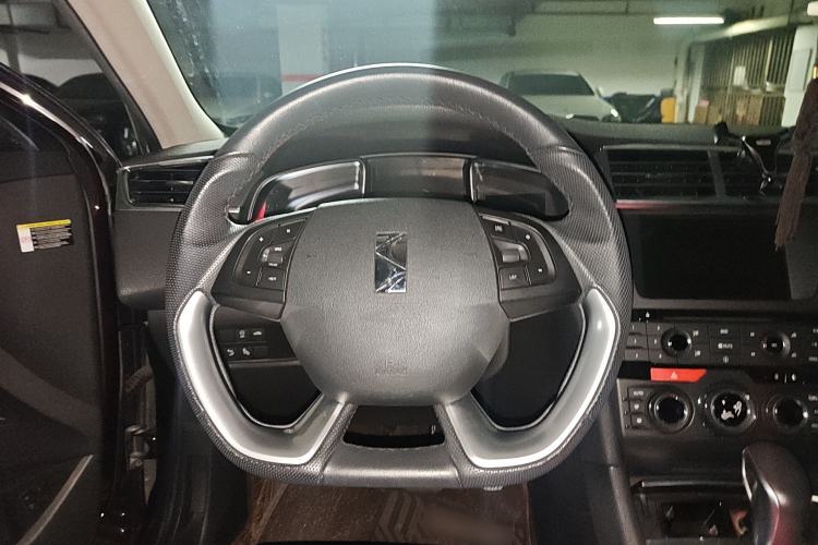 Used DS 6 2016 1.6T Luxury Edition THP160