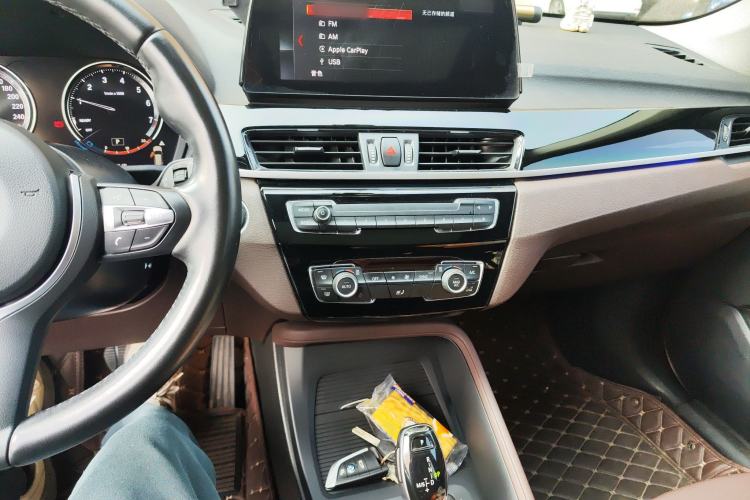 Used BMW X1 2022 sDrive25Li Leading Model Audio And AC Panel