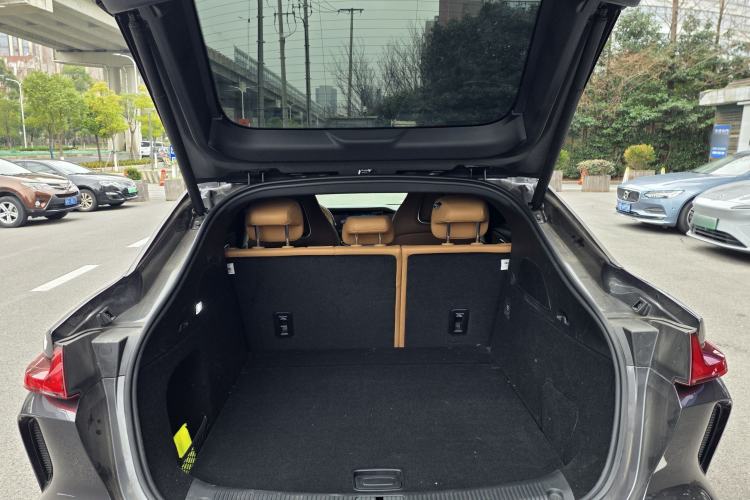 Used Rising R7 2023 Rear-Drive Screen King Edition