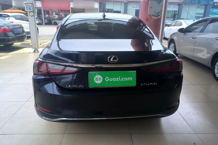 Used Lexus ES 2021 260 Excellence Edition