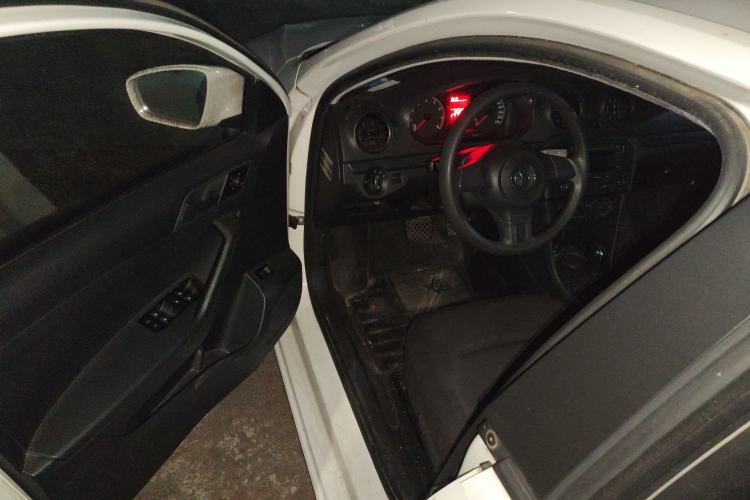 Used Volkswagen Jetta 2015 Value Edition 1.6L Automatic Fashion Version
