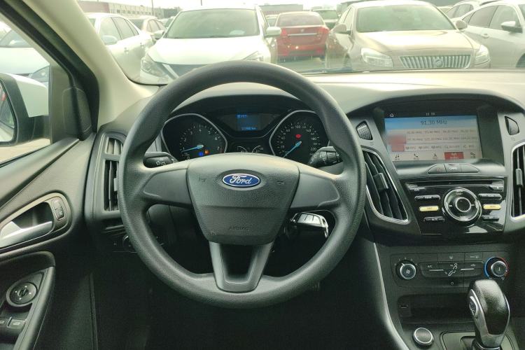 Used Ford Focus 2017 Hatchback 1.6L Automatic Comfort Plus SmartDrive Edition Steering Wheel