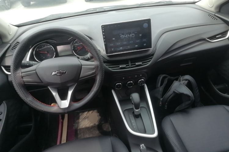 Used Chevrolet Cavalier 2020 325T Automatic Enjoyment Edition Center Console