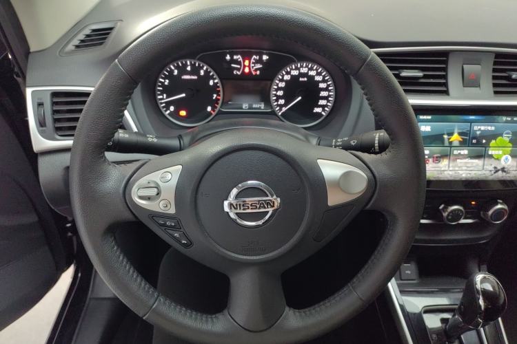Used Nissan Sylphy 2019 1.6XV CVT Smart Connect Luxury Edition China VI Standard Steering Wheel