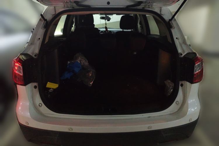 Used Suzuki S-Cross 2014 1.6L Manual Two-Wheel Drive Entry Model