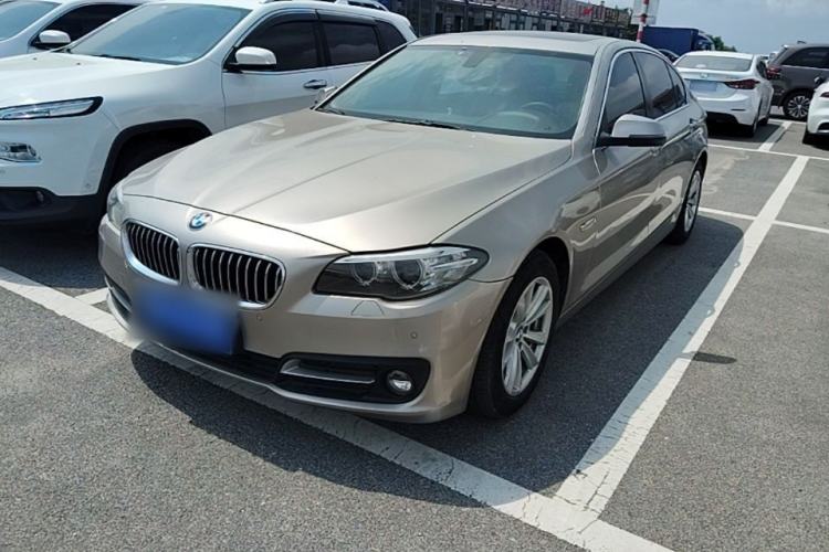 Ojetý BMW 5 Series 2014 520Li Elegant Model