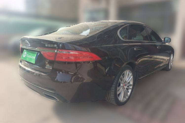Used Jaguar XFL 2020 XFL 2.0T P250 Four-Wheel Drive Luxury Edition Rear Right 45 Deg