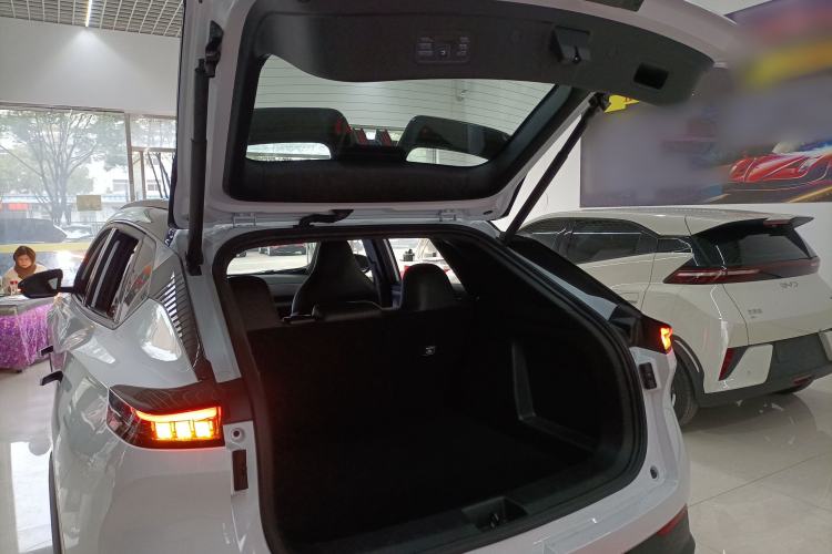 Used HEDMOS 06 2025 Model 520km