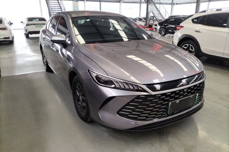 Used BYD Qin PLUS 2025 DM-i Smart Drive 55KM Leading Model
