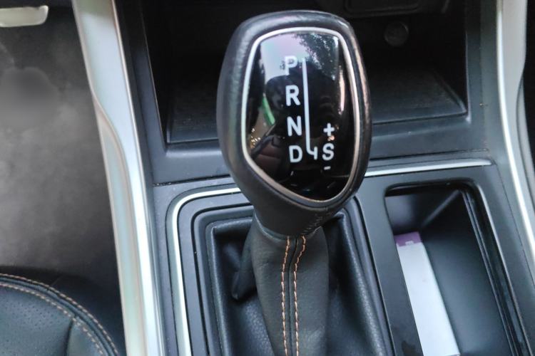 Used Geely Auto Vision X6 2018 1.4T CVT 4G Connected Luxury Version
