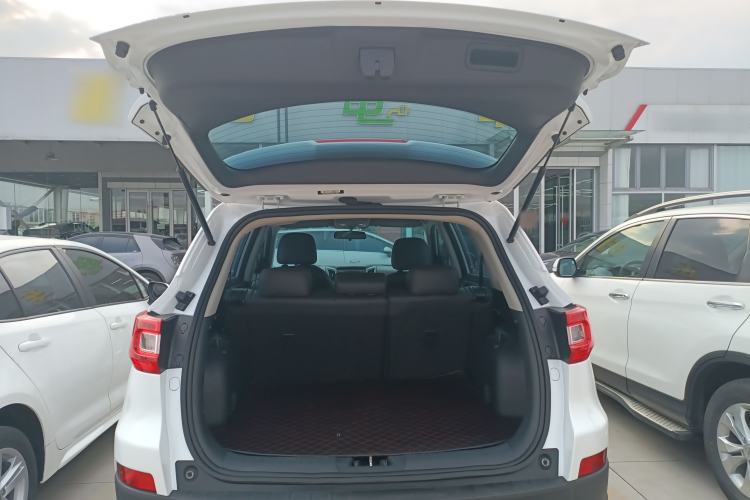 Used CHANGAN CS75 2017 Shangkui Edition 1.5T Automatic Fengxiang Model Trunk