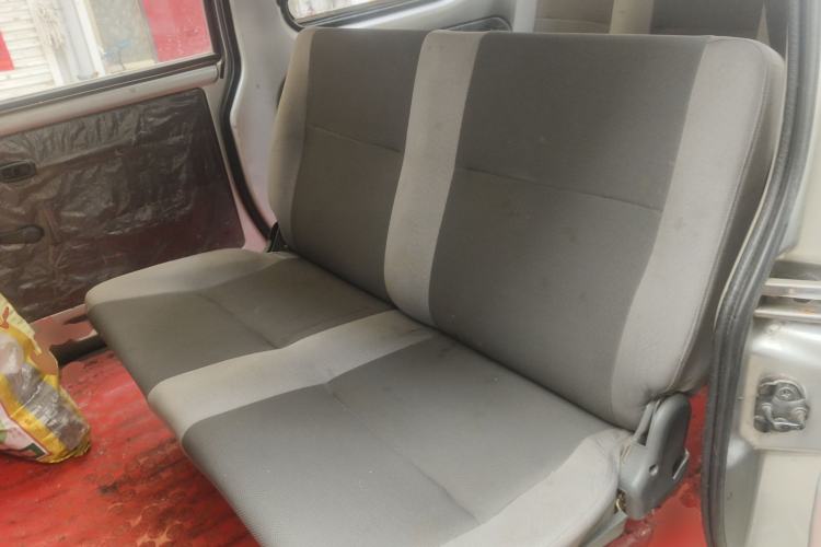 Used Wuling Zhiguang 2010 1.0L New Version Practical Short-Body L2Y
