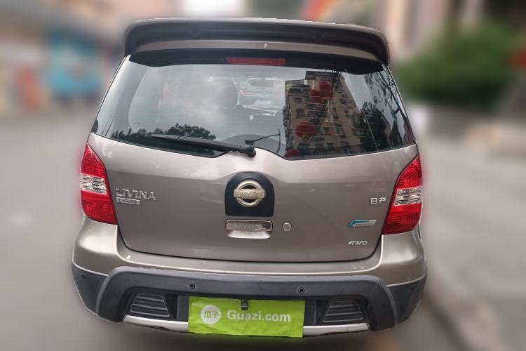 Used Nissan Livina 2010 Jingrui Edition 1.6L Automatic Smart High-End Model Rear