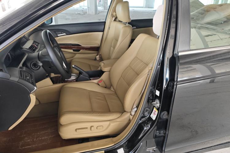 Used Honda Accord 2011 2.4L LX Left Front Seat