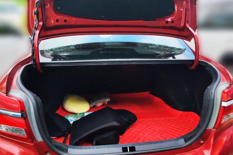 Used Toyota YARiS L Zhi Xiang 2017 1.5E CVT Dynamic Edition Trunk