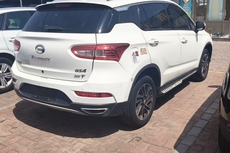 Used GAC Trumpchi GS4 2017 200T Manual Two-Wheel Drive Elite Edition

