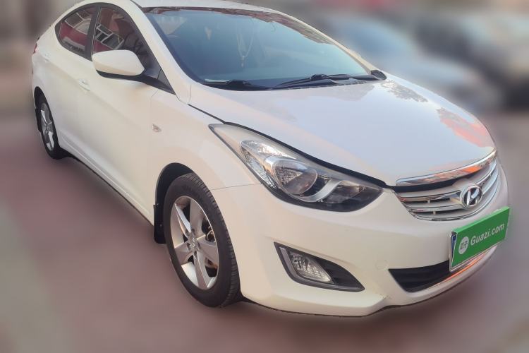 Used Hyundai Elantra (5th Generation / Langdong) 2012 1.6L Automatic Fashion Edition Front Right 45 Deg