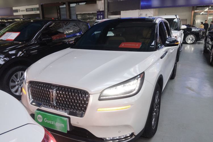 Used Lincoln Corsair 2021 2.0T Two-Wheel-Drive Luxury Edition Front