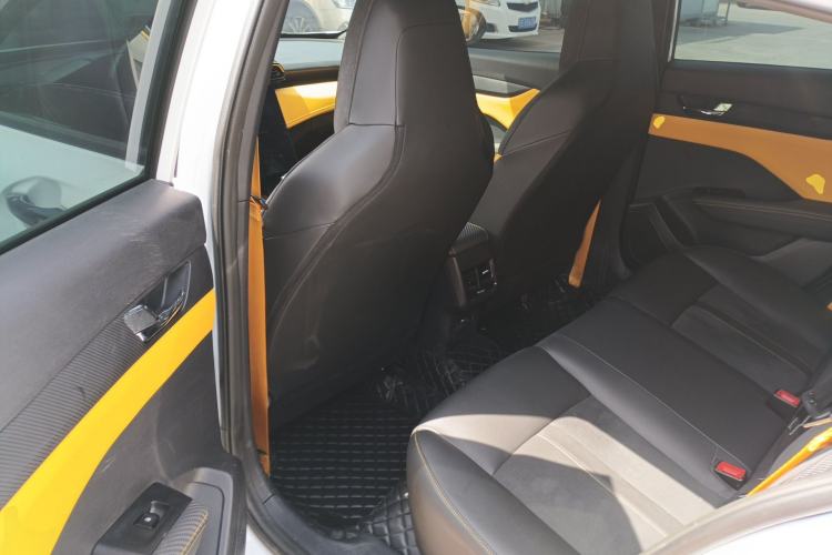 Used Dongfeng Aeolus Yixuan 2023 Mach Edition 1.5T Automatic Pursuit Rider Version Left Rear Seat