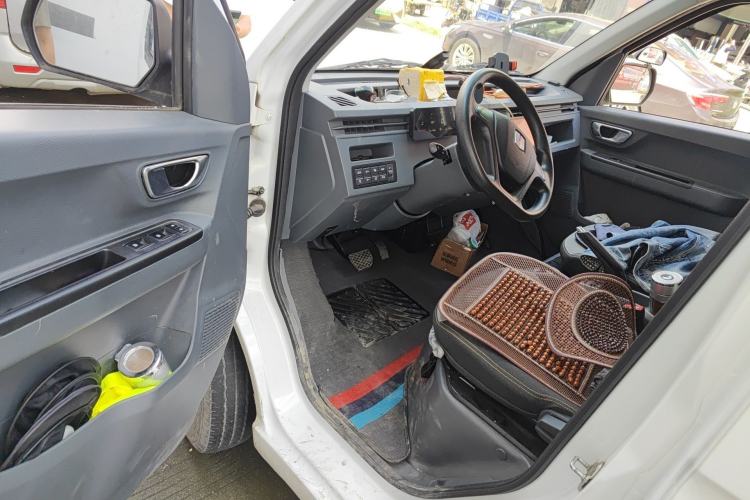 Used Farizon Xingxiang V 2023 V6E Guoxuan Hi-Tech 38.7 kWh Value Edition Driver Seat