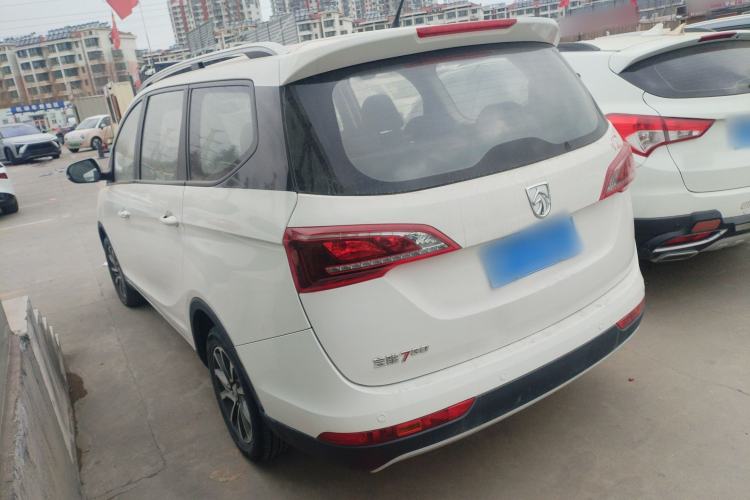 Used Baojun 730 2019 1.5L Manual Fashion Model 7-seater National V
