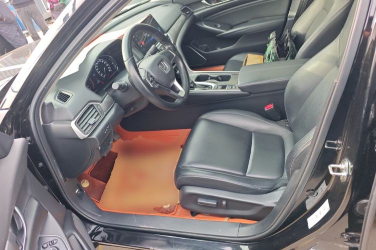 Used Honda Accord 2022 260TURBO Luxury Edition Left Front Seat