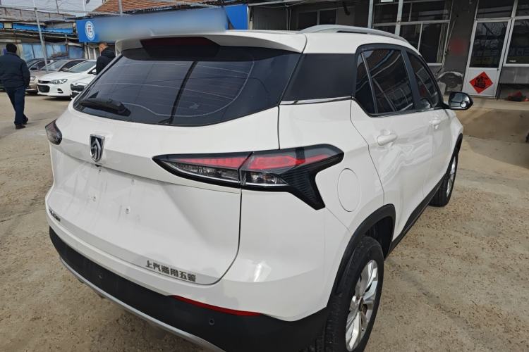 Used Baojun 510 2019 1.5L Manual Enjoyment Model 77kW China VI Emission Standard
