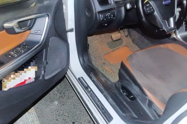 Used Volvo S60 2015 S60L 2.0T Zhiyuan Edition