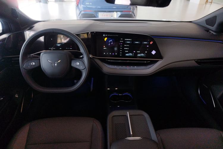 Used Hongqi EH7 2025 600 Smart Selection Edition
