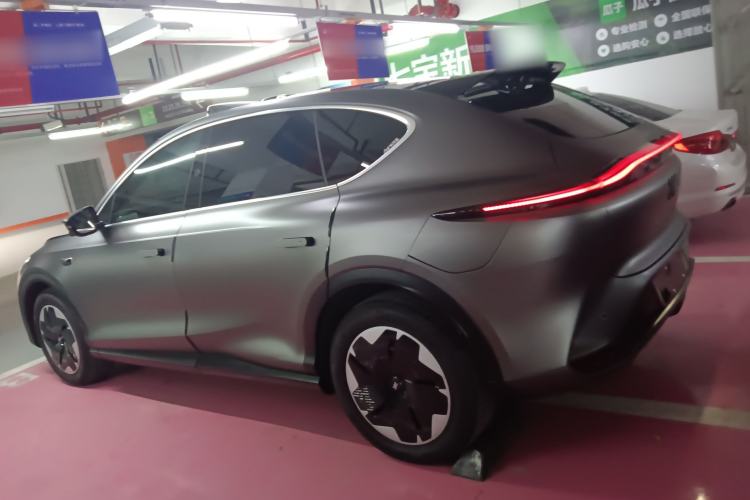 Used IM LS7 2023 100kWh Pro All-Wheel-Drive Version