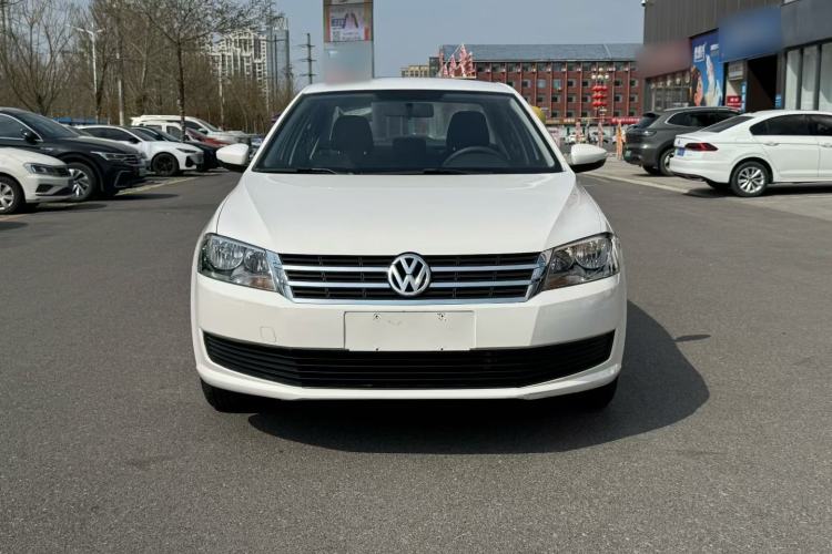 Used Volkswagen Lavida 2013 Revised Classic 1.6L Manual Fashion Edition Front