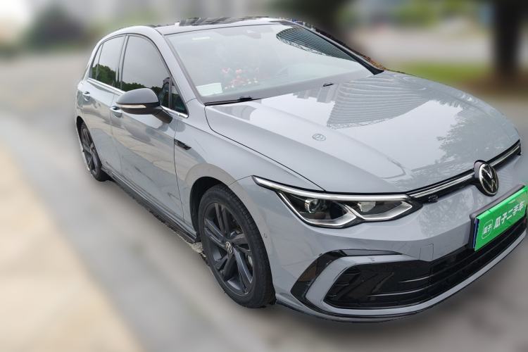 Used Volkswagen Golf 2021 280TSI DSG R-Line Front Right 45 Deg