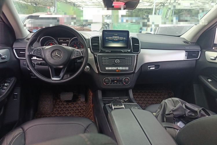 Used Mercedes-Benz GLE Coupe 2015 GLE 400 4MATIC Coupe SUV Center Console