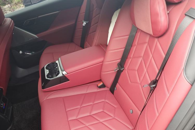 Used BMW 5 Series 2024 525Li Luxury Package
