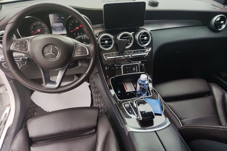 Used Mercedes-Benz GLC 2017 GLC 260 4MATIC Luxury Model