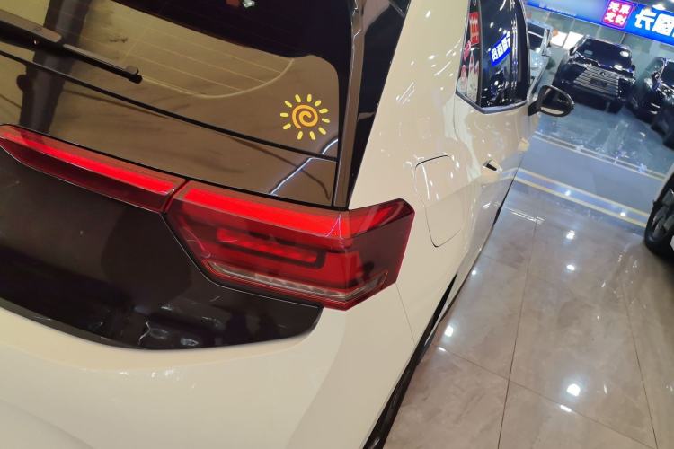 Used Volkswagen ID.3 2025 Smart Edition Ultra-Intelligent Oxygen Version Right Rear Taillight