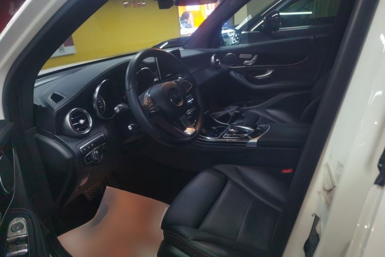 Used Mercedes-Benz GLC 2018 GLC 260 4MATIC Luxury Model